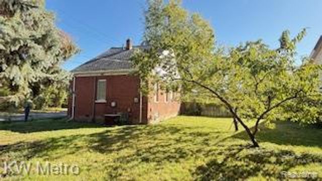 11739 Grandmont Avenue, Detroit, MI 48227