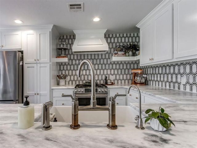 1501 Andover Court, The Village, OK 73120