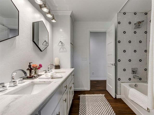 1501 Andover Court, The Village, OK 73120