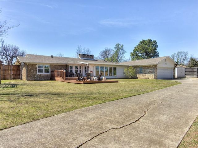 1501 Andover Court, The Village, OK 73120