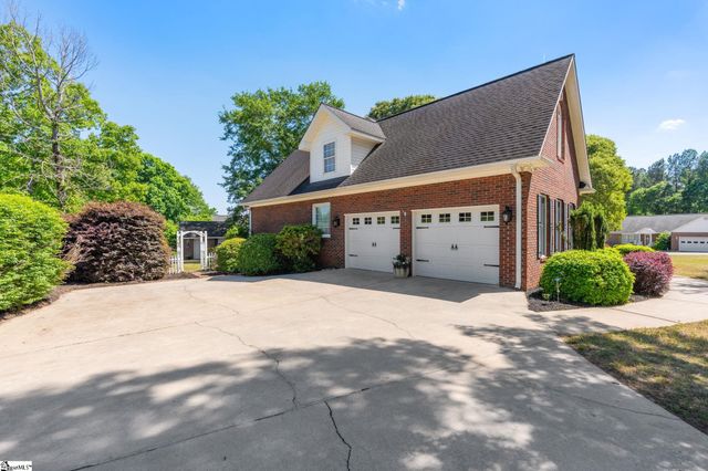 304 Misty Meadows Lane, Inman, SC 29349