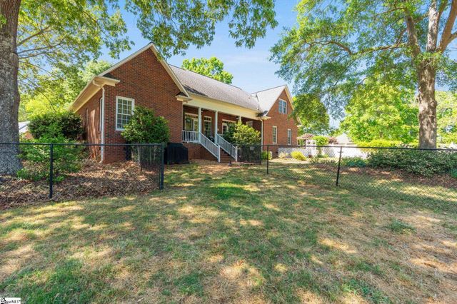 304 Misty Meadows Lane, Inman, SC 29349