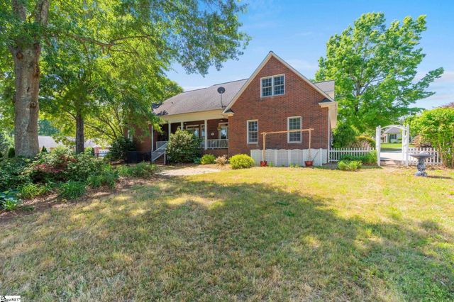 304 Misty Meadows Lane, Inman, SC 29349