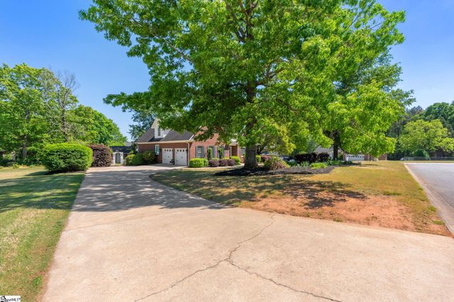 304 Misty Meadows Lane, Inman, SC 29349
