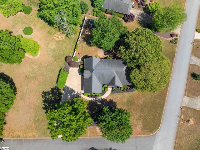 304 Misty Meadows Lane, Inman, SC 29349