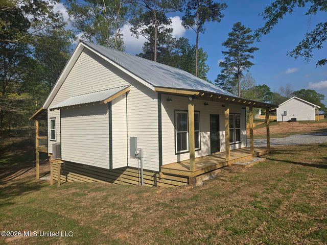 401 George Ford Road, Carriere, MS 39426