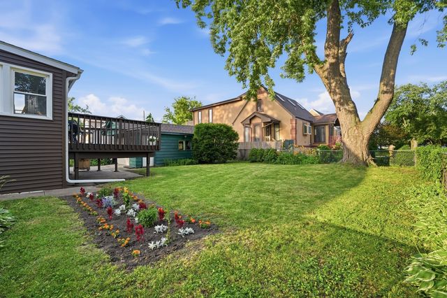 1610 Stockton Avenue, Des Plaines, IL 60018