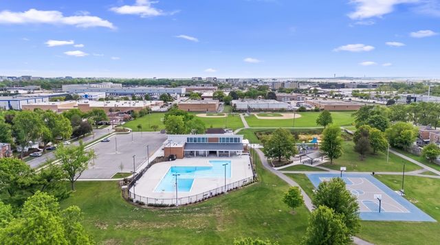1610 Stockton Avenue, Des Plaines, IL 60018