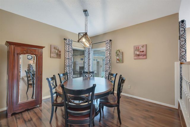 910 Millpond Drive, Sugar Land, TX 77498