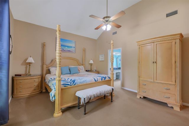 910 Millpond Drive, Sugar Land, TX 77498