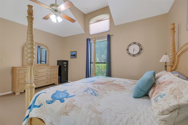 910 Millpond Drive, Sugar Land, TX 77498