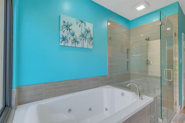 910 Millpond Drive, Sugar Land, TX 77498
