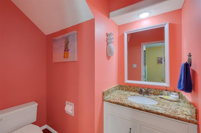910 Millpond Drive, Sugar Land, TX 77498