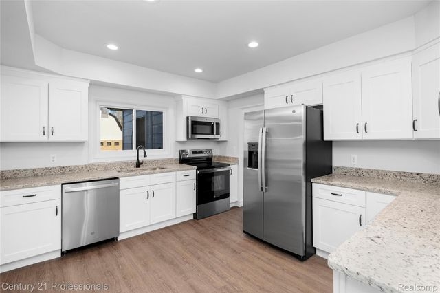 7359 Saint Clair Hwy Highway, East China Township, MI 48054