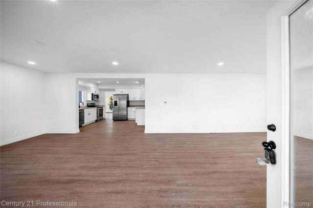 7359 Saint Clair Hwy Highway, East China Township, MI 48054