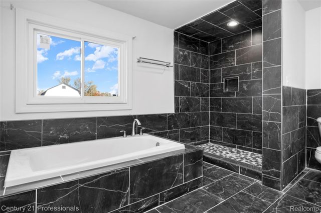 7359 Saint Clair Hwy Highway, East China Township, MI 48054