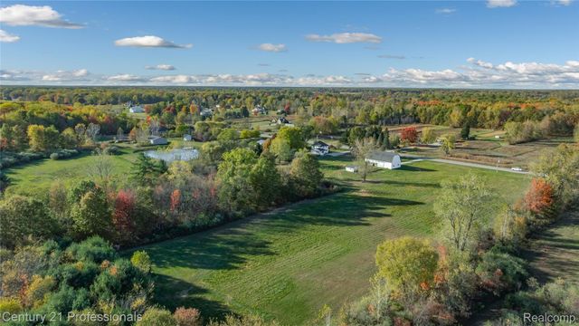 7359 Saint Clair Hwy Highway, East China Township, MI 48054