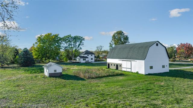 7359 Saint Clair Hwy Highway, East China Township, MI 48054