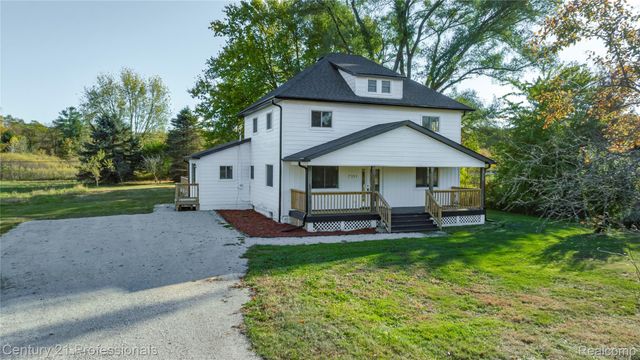 7359 Saint Clair Hwy Highway, East China Township, MI 48054