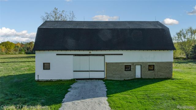 7359 Saint Clair Hwy Highway, East China Township, MI 48054