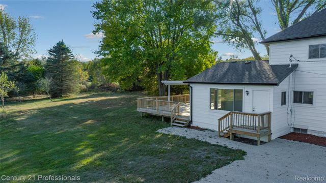 7359 Saint Clair Hwy Highway, East China Township, MI 48054