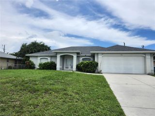1902 SW 30th ST, Cape Coral, FL 33914