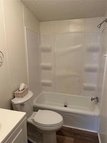 212 ASHLEY STREET, Hawthorne, FL 32640