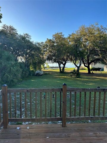 212 ASHLEY STREET, Hawthorne, FL 32640