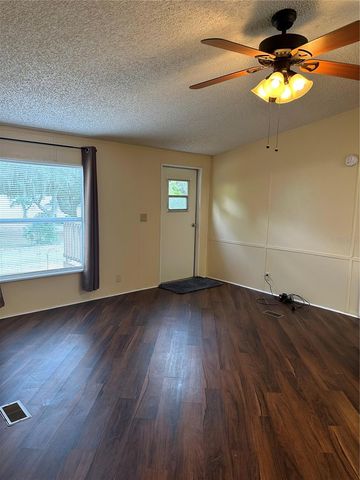 212 ASHLEY STREET, Hawthorne, FL 32640