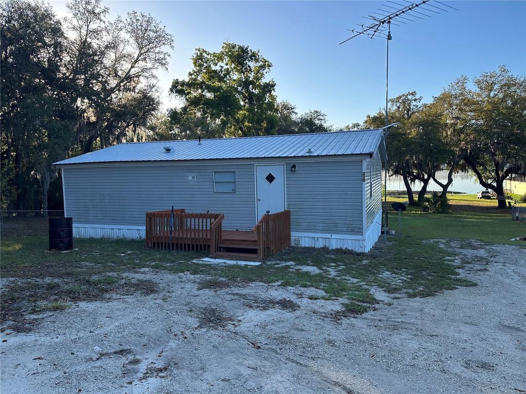 212 ASHLEY STREET, Hawthorne, FL 32640