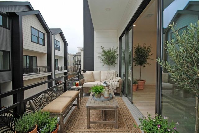 6310 Illinois Street B, Houston, TX 77021