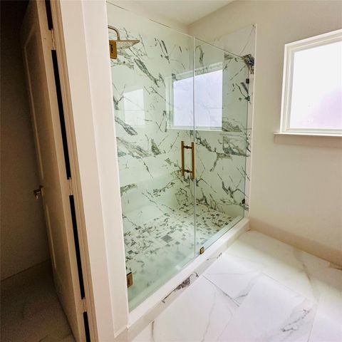 6310 Illinois Street B, Houston, TX 77021