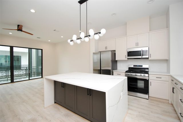 6310 Illinois Street B, Houston, TX 77021