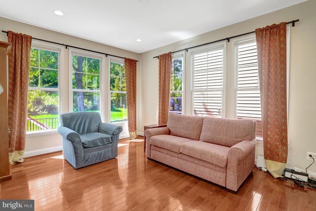 5688 TOWER HILL CIR, Alexandria, VA 22315