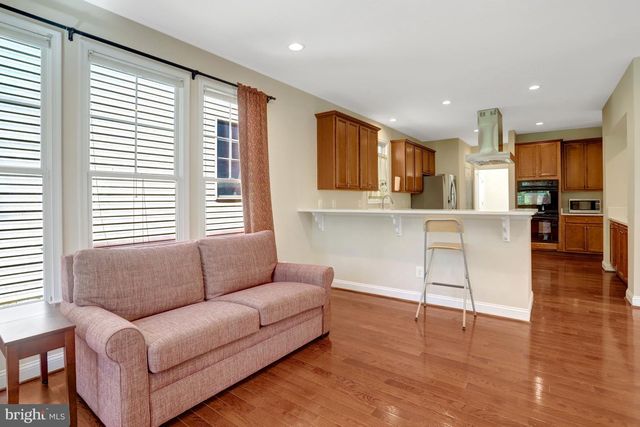 5688 TOWER HILL CIR, Alexandria, VA 22315