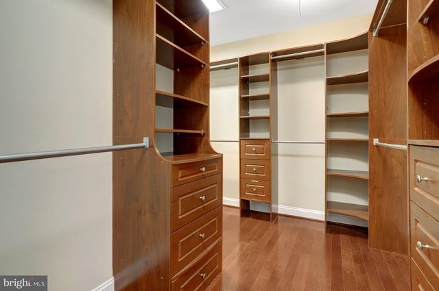 5688 TOWER HILL CIR, Alexandria, VA 22315