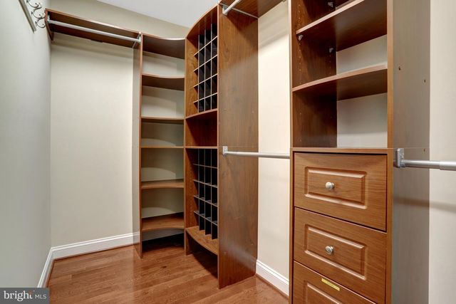 5688 TOWER HILL CIR, Alexandria, VA 22315