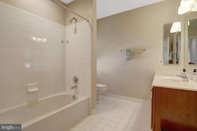 5688 TOWER HILL CIR, Alexandria, VA 22315