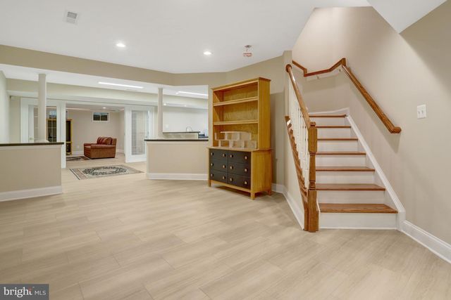 5688 TOWER HILL CIR, Alexandria, VA 22315