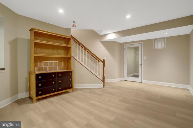 5688 TOWER HILL CIR, Alexandria, VA 22315