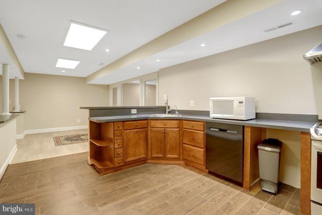5688 TOWER HILL CIR, Alexandria, VA 22315