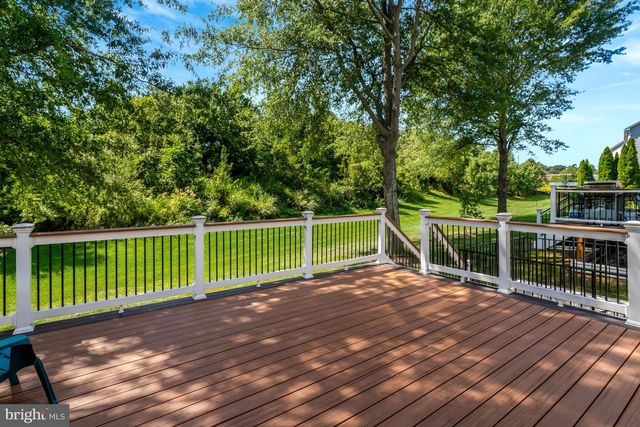 5688 TOWER HILL CIR, Alexandria, VA 22315