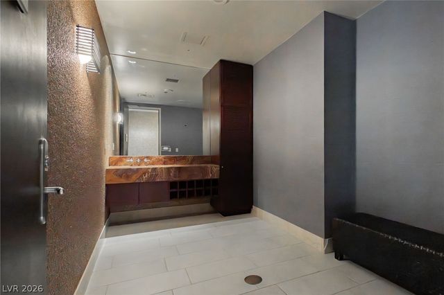 4525 Dean Martin Drive 2012, Las Vegas, NV 89103