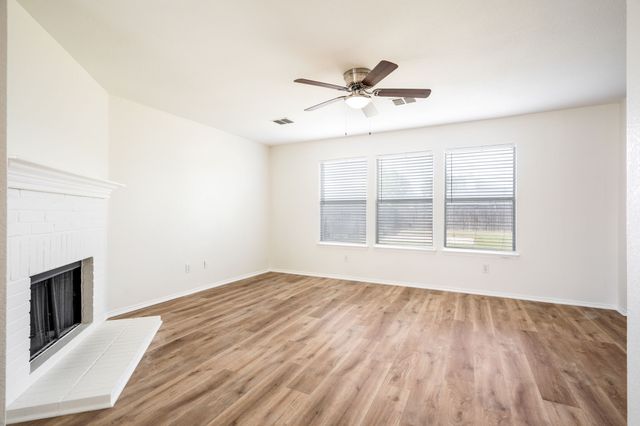 1626 White Oak Drive, Anna, TX 75409