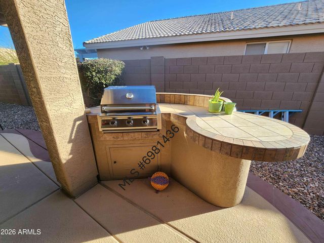 15548 W CATALINA Drive, Goodyear, AZ 85395