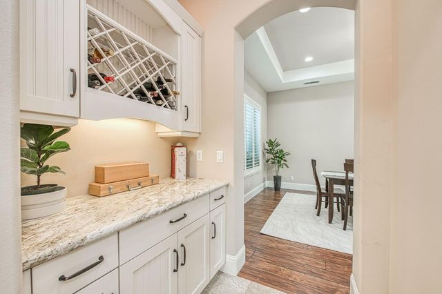 14209 Academy Oaks Ln, Clovis, CA 93619