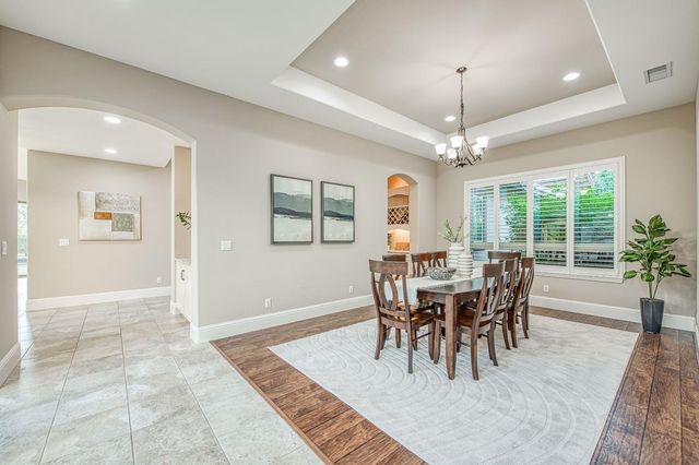 14209 Academy Oaks Ln, Clovis, CA 93619