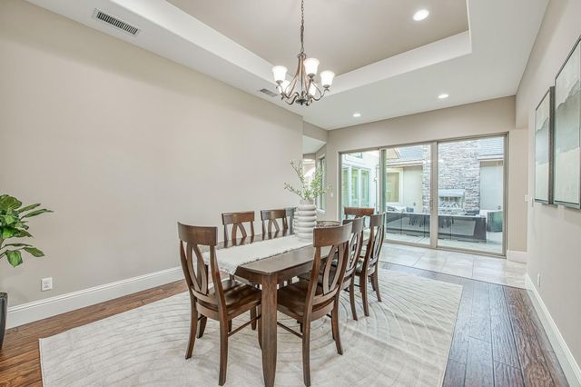 14209 Academy Oaks Ln, Clovis, CA 93619
