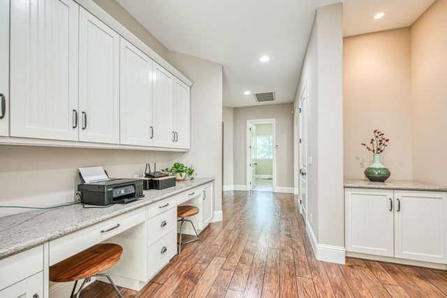14209 Academy Oaks Ln, Clovis, CA 93619