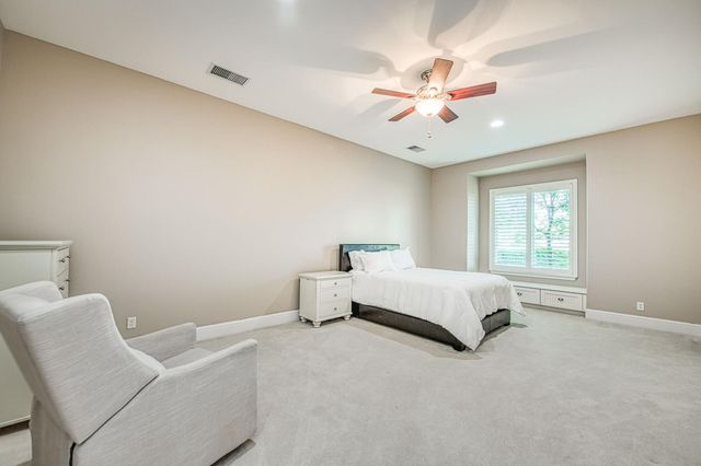 14209 Academy Oaks Ln, Clovis, CA 93619